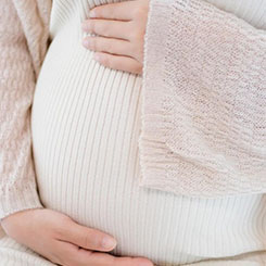 库克表示，苹果首🕖席运营👃官萨比赫🇹🇿·汗(Sa🚴‍♀️🥎bih K🛵